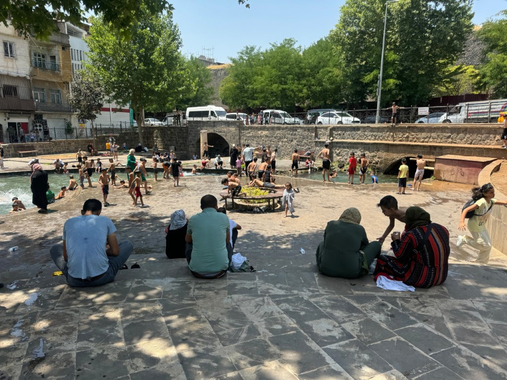 Diyarbakır’da termometre 43 dereceyi gösterdi