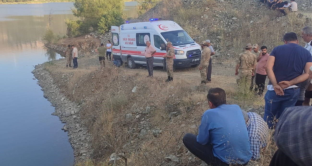Gaziantep’te gölete giren 2 gençten biri kurtarıldı, diğeri aranıyor