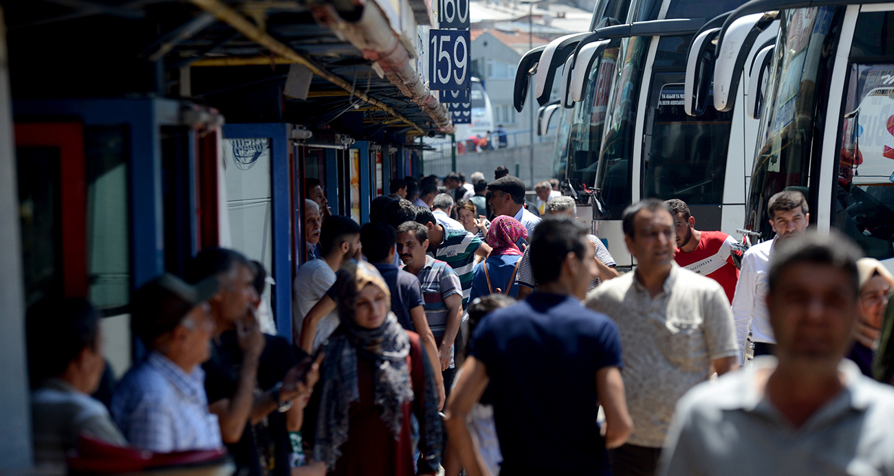Bayramda İstanbul’da ulaşım krizi: Vatandaşlar yolculuk paylaşımına yöneldi