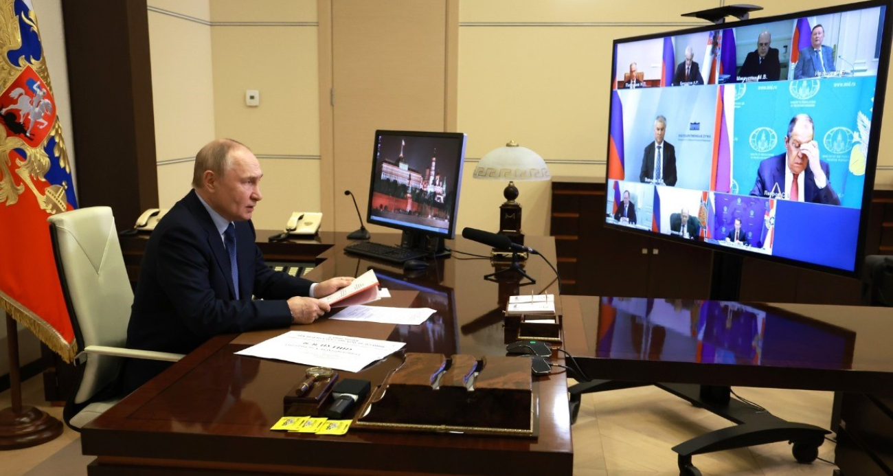 Putin: &quot;Orta ve kısa menzilli füzelerin üretimine başlamalıyız&quot;