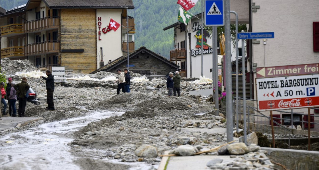 İsviçre&#039;de heyelan ve sel: 4 ölü, 2 kayıp