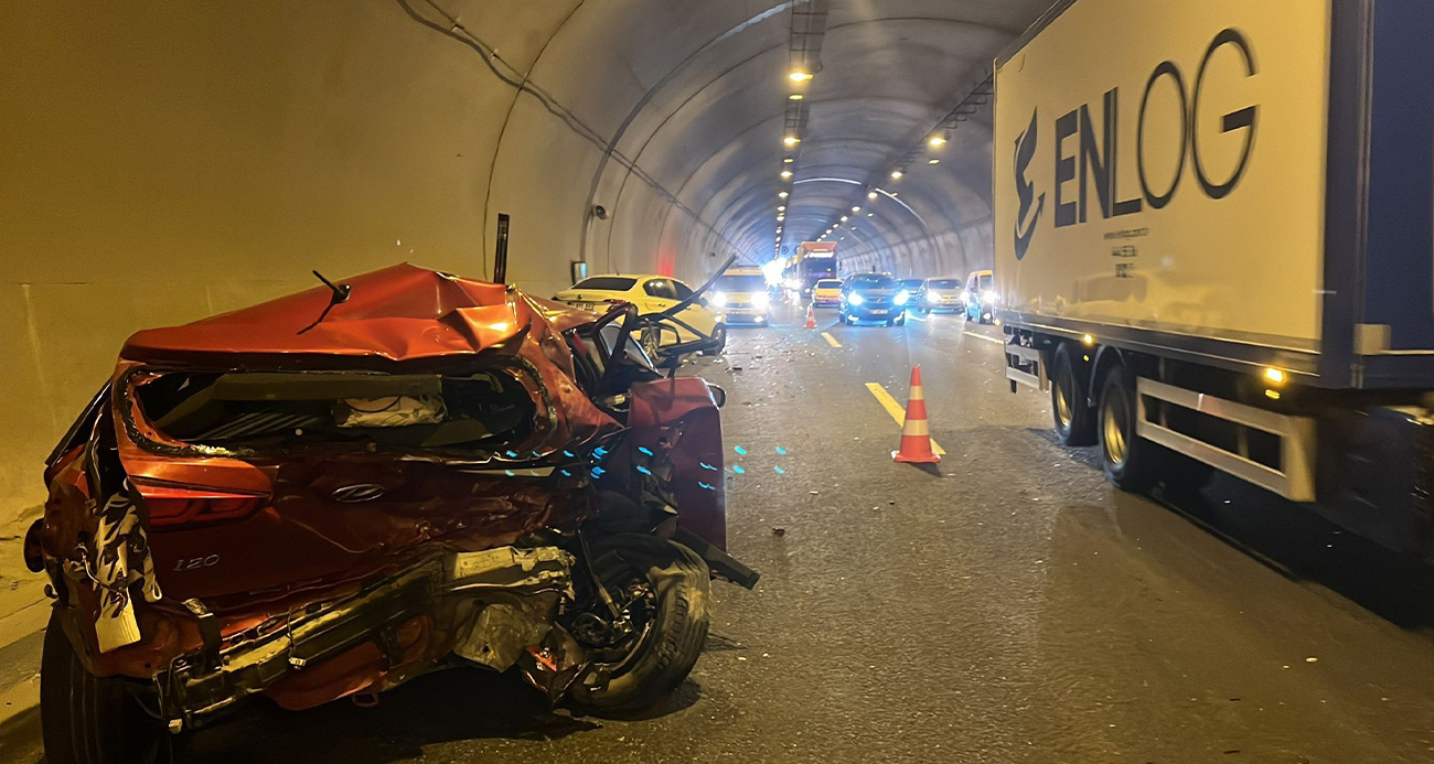 Niğde-Adana Otoyolu’nda trafik kazası: 4 yaralı