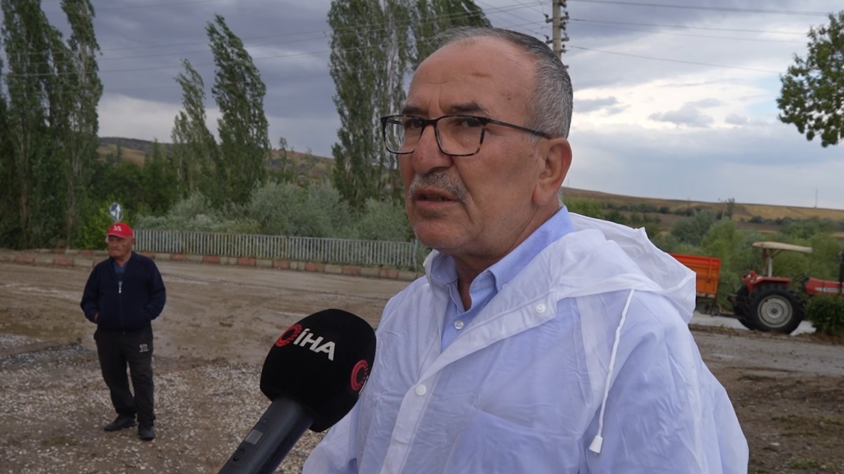 Sel felaketiyle karşı karşıya kalan çiftçi: "Hayatım boyunca böylesini görmedim"