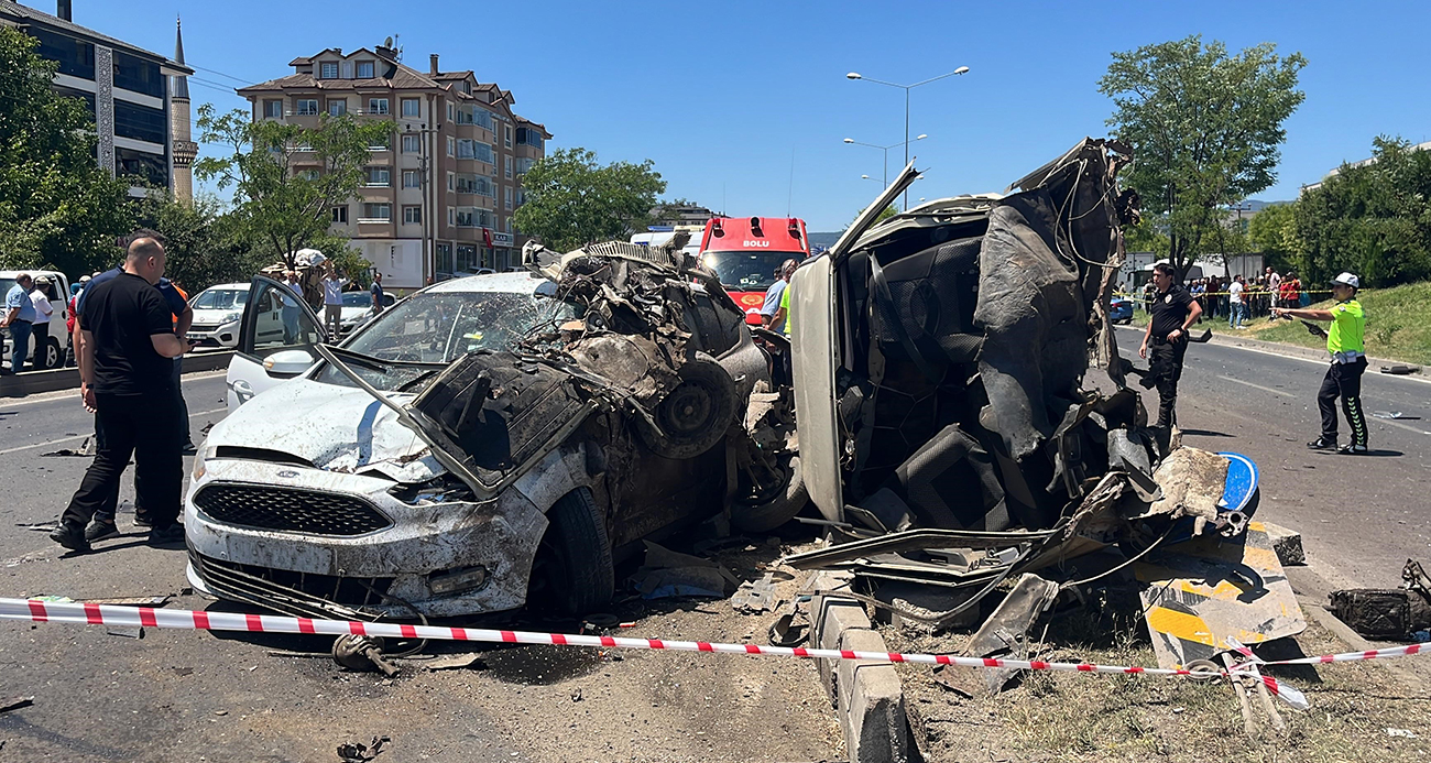 Bolu’da ölümlü kazaların meydana geldiği kavşak kapatılıyor: Sanayi esnafı ayaklandı