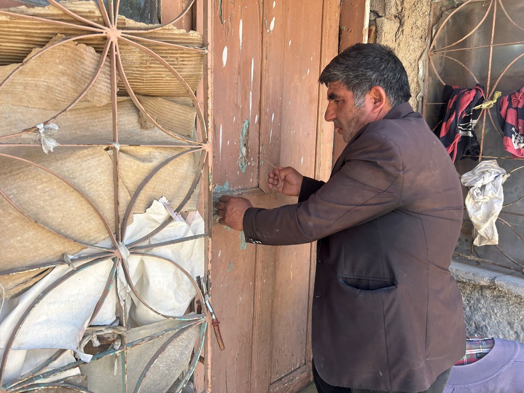 Yalnız yaşayan vatandaşın zorlu hayatı