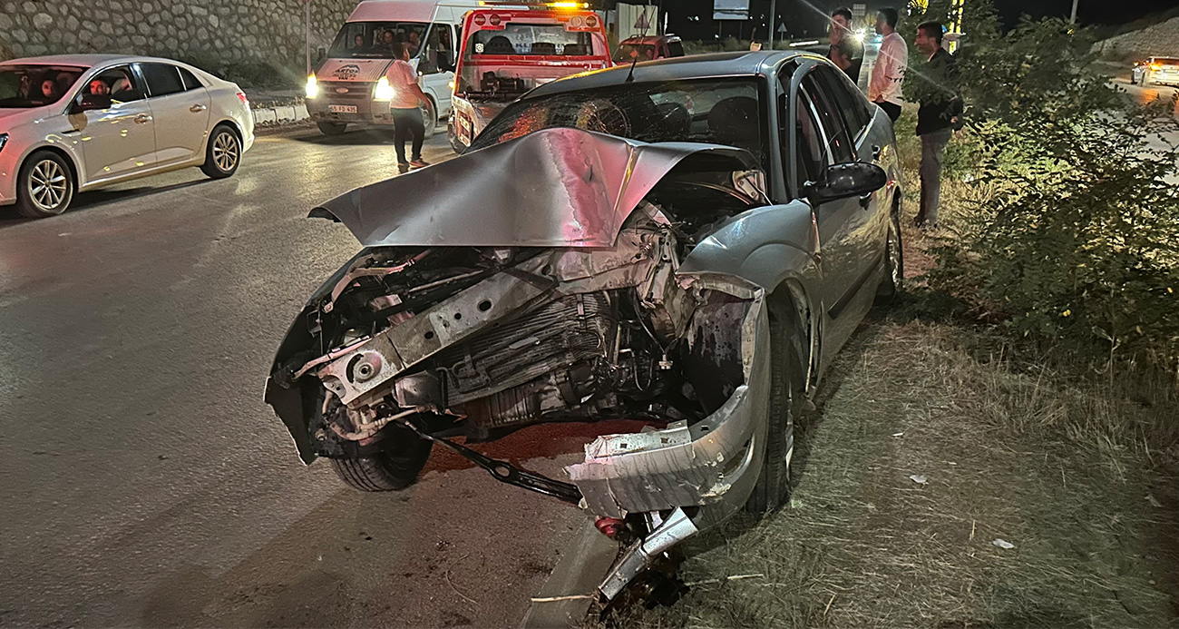 Yüksekova’da trafik kazası: 4 yaralı
