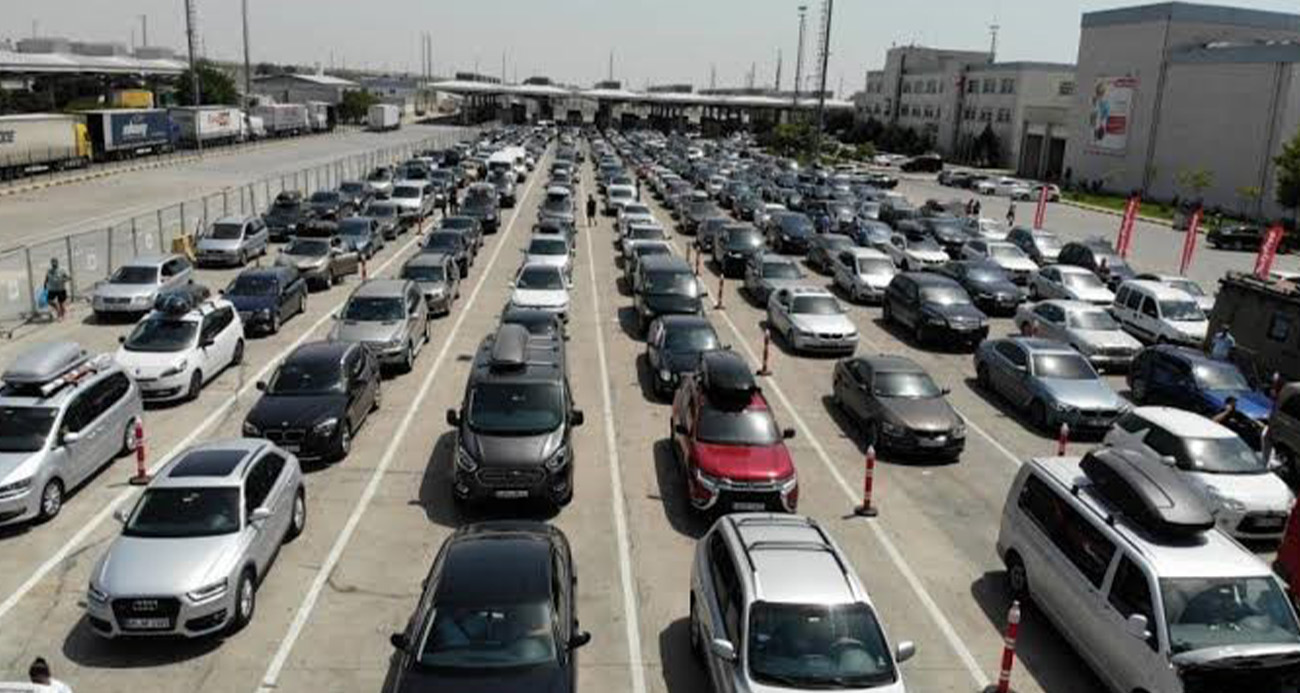 Akın akın geliyorlar!