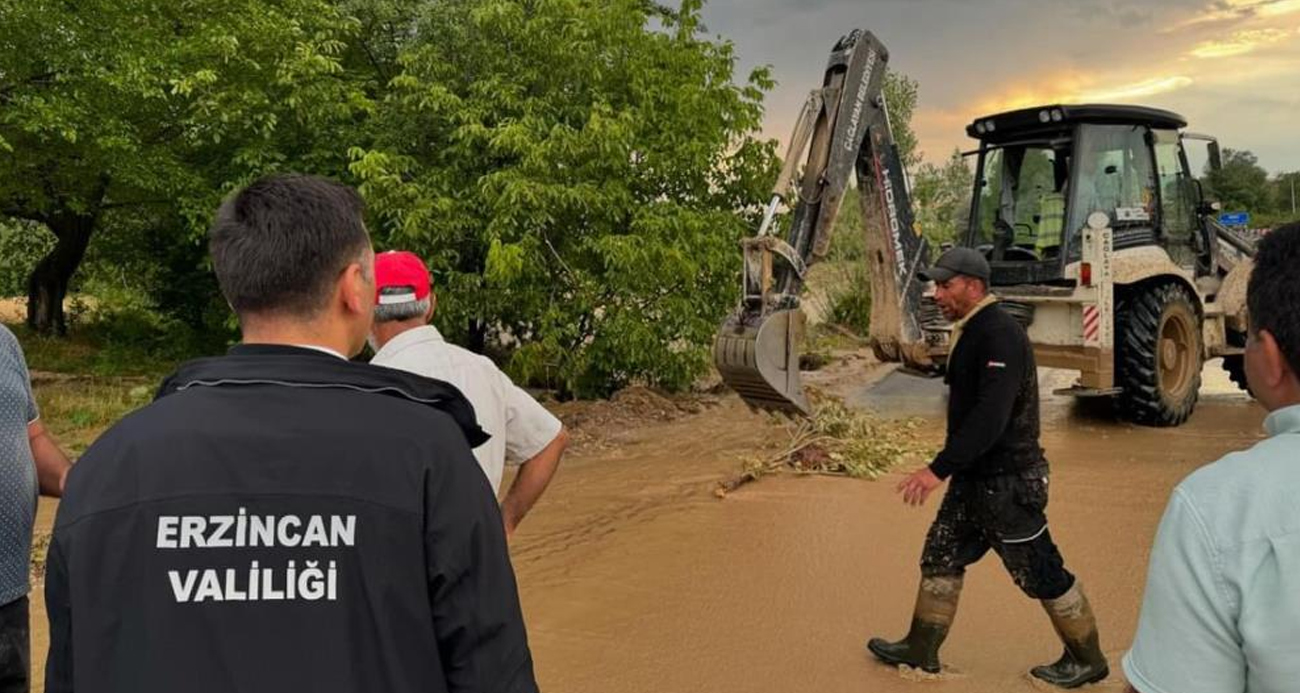 Erzincan’da sağanak yağış etkili oldu