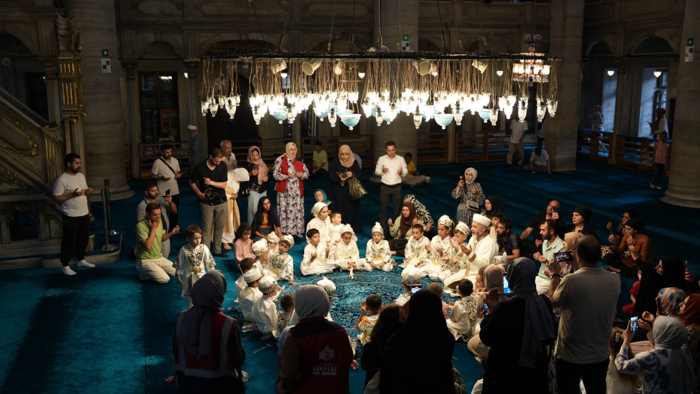 Vakıflardan TOGG’lu sünnet şöleni