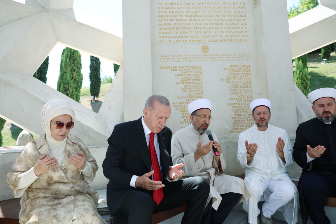 Cumhurbaşkanı Erdoğan: “15 Temmuz bir kahramanlık destanıdır”