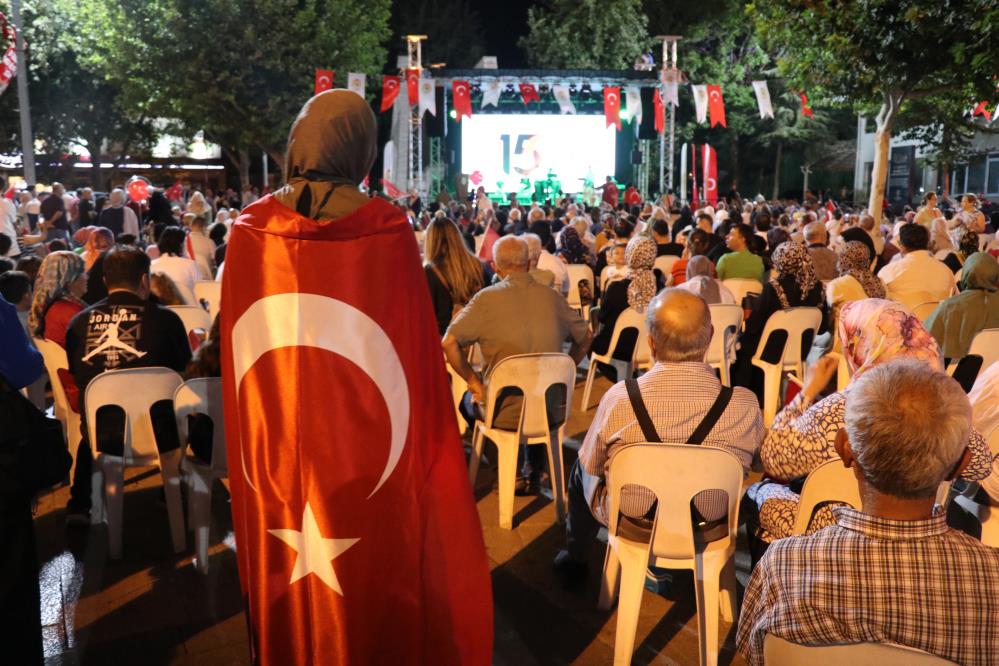 15 Temmuz'da tüm Türkiye tek yürek!