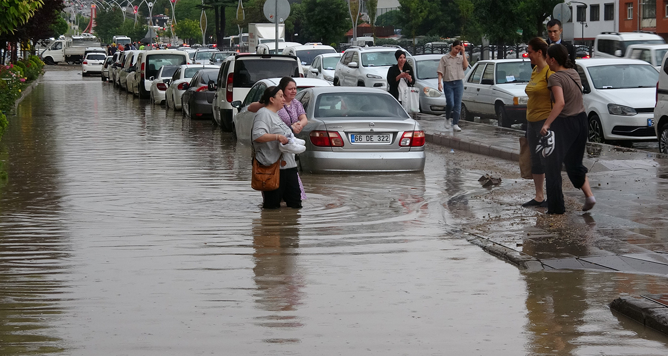 Yozgat’ta sağanak yağış hayatı olumsuz etkiledi