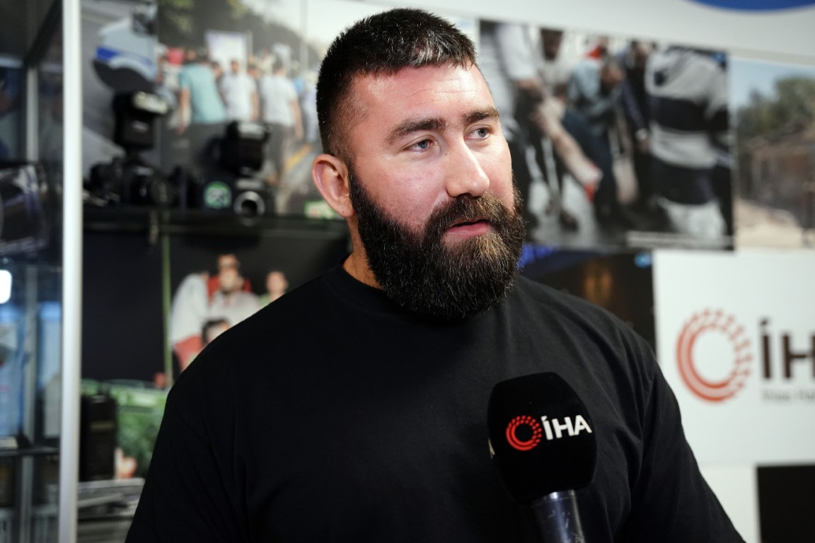 Altın kemer sahibi kick boksçu Muhammed Dursun’un hedefi Dubai’de şampiyonluk