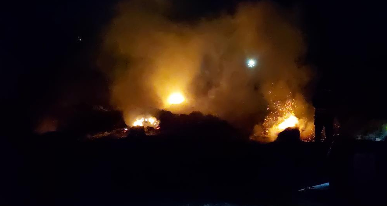 Tekirdağ’da tır ve anız yangını: 300 dönüm alan yandı