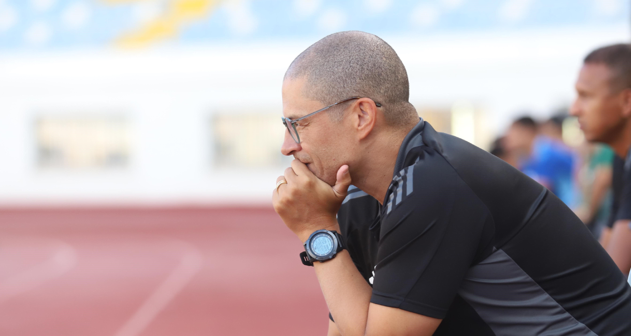 Alex de Souza: "Yeni sezonda mücadeleci bir takım kurmayı hedefliyoruz"