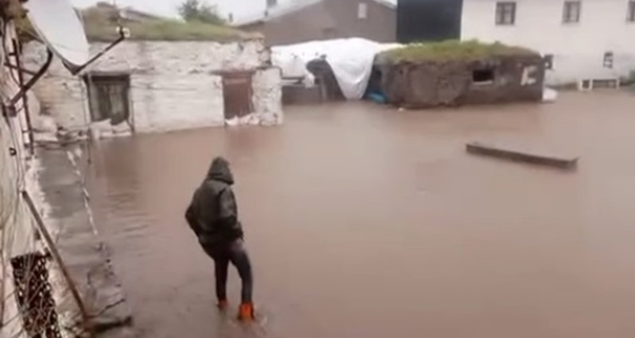 Kars’ta iki köyde sel