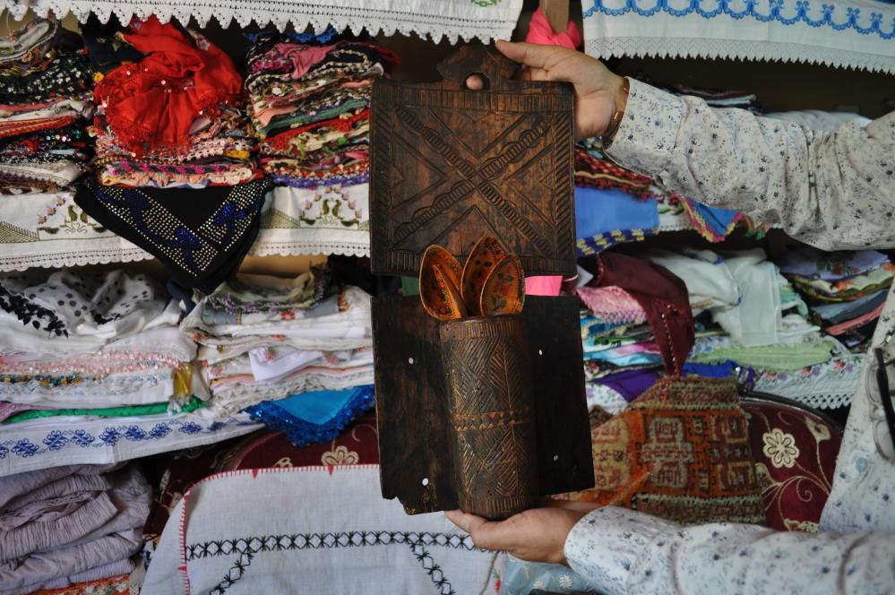 Değeri bilinmeyen Osmanlı antikalarına çöpler ve hurdacılar aracılığıyla ulaşıyorlar