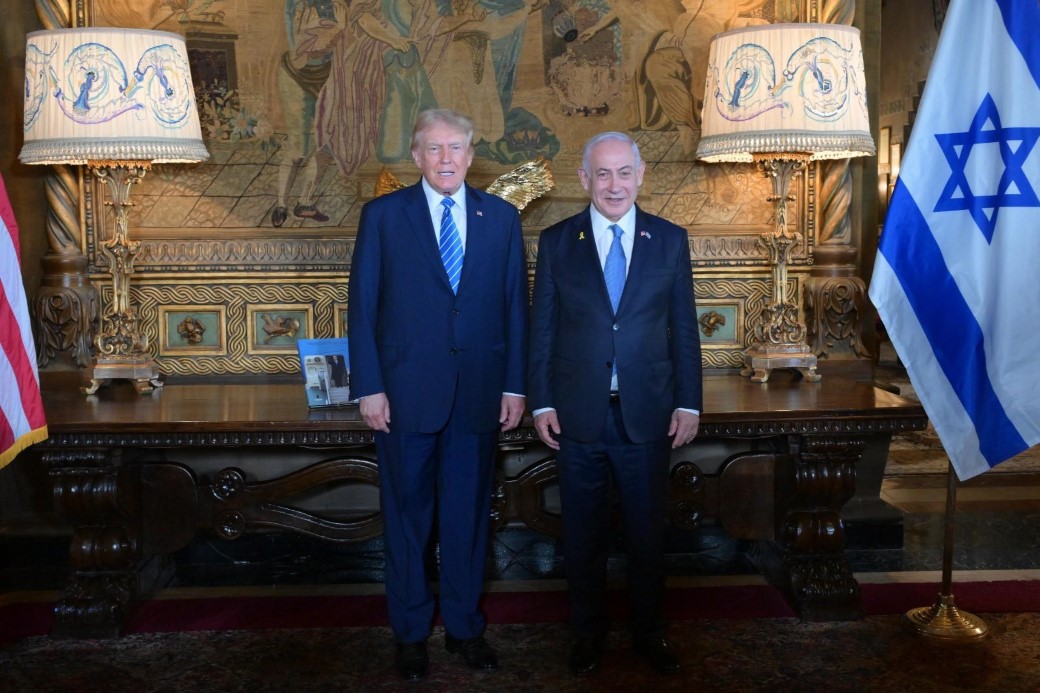 ABD’nin eski Başkanı Donald Trump, Florida’da İsrail Başbakanı Binyamin Netanyahu ile bir araya geldi.