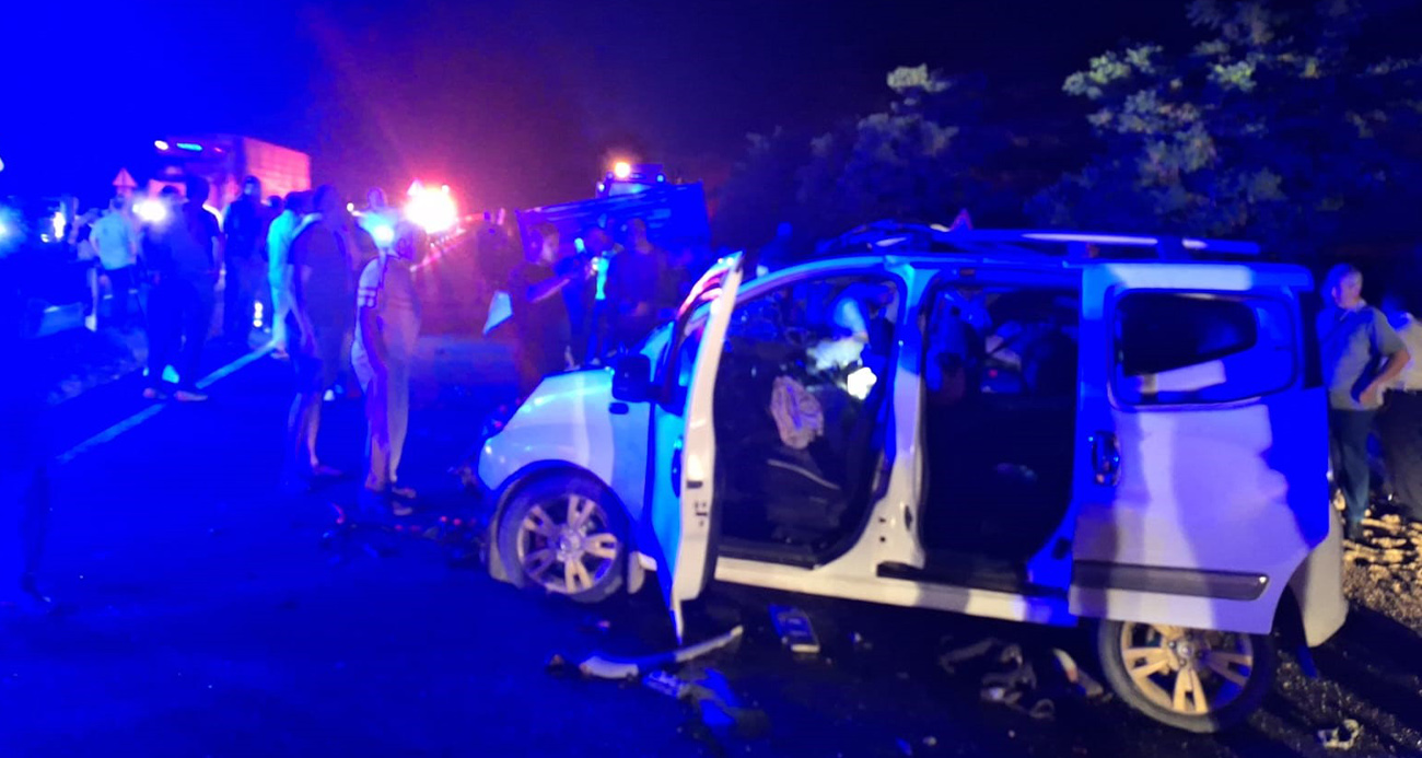 Erzincan’da feci kaza!