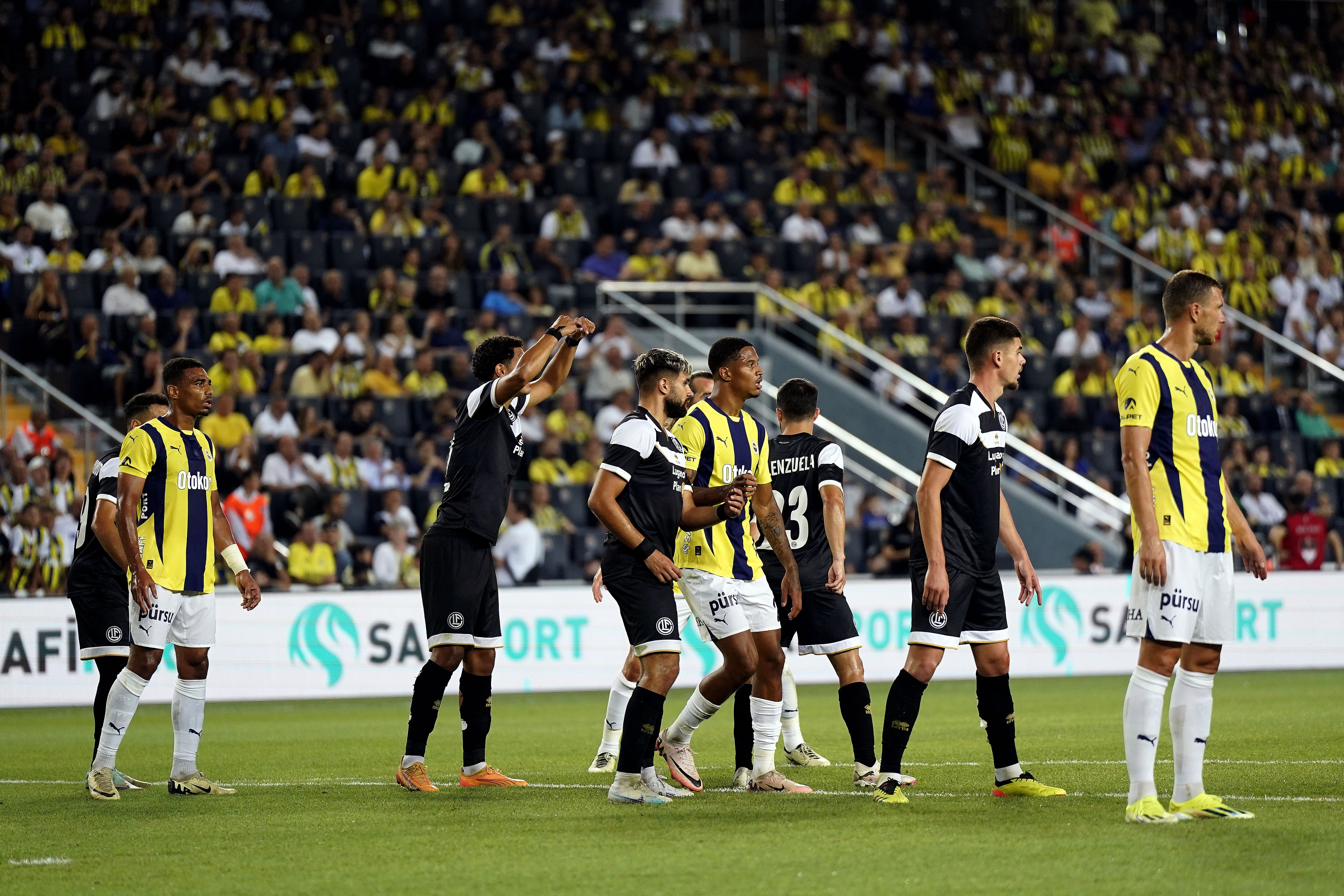 Fenerbahçe, Lugano'yu Kadıköy'de devirdi! Adını üst tura yazdırdı