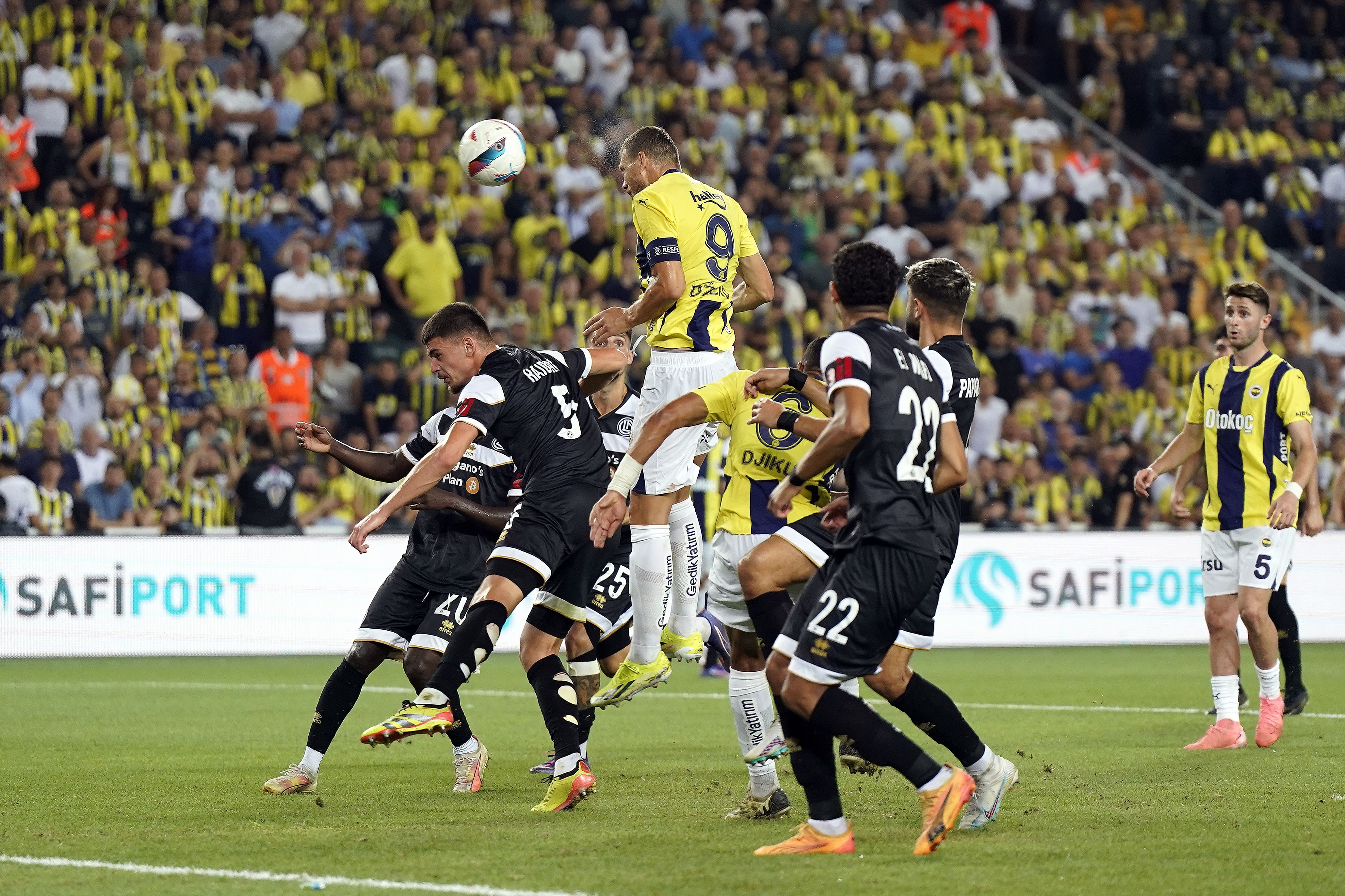 Fenerbahçe, Lugano'yu Kadıköy'de devirdi! Adını üst tura yazdırdı