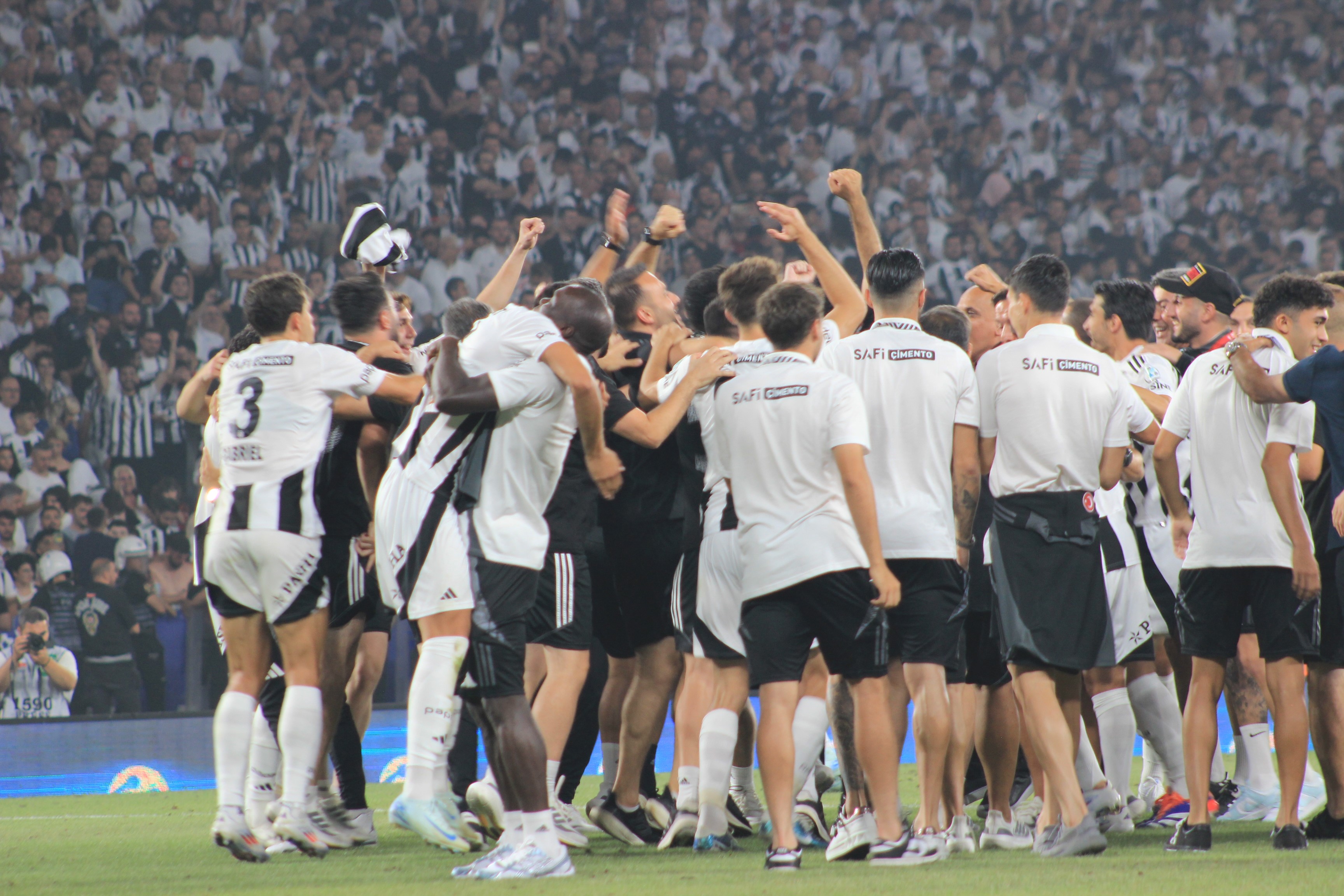 Kartal farklı kazandı! Süper Kupa Beşiktaş'ın