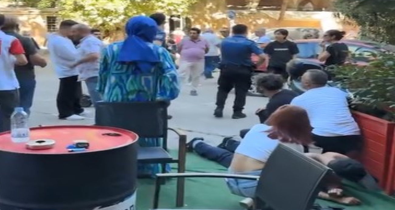 Kendisine sigara vermeyenlere kabusu yaşattı: 4 yaralı