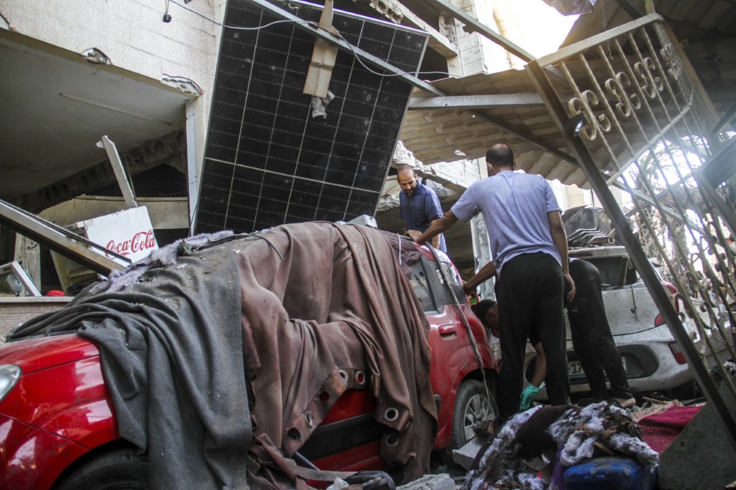 İsrail, El-Tabin Okulu'na yönelik saldırıda 907’şer kilogramlık 3 bomba kullandı