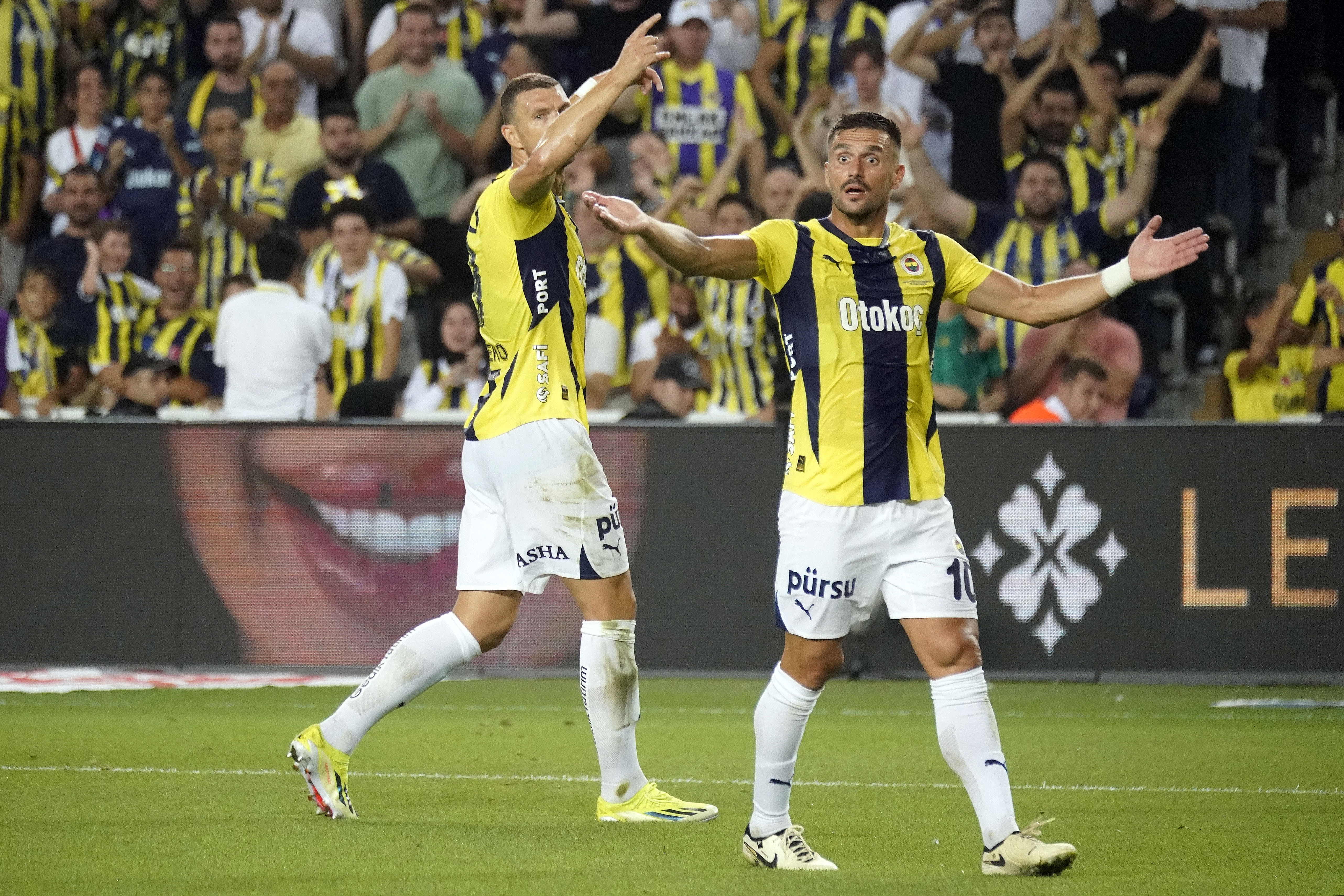 Adana Demirspor'u tek golle geçti! Fenerbahçe'den 3 puanlı başlangıç