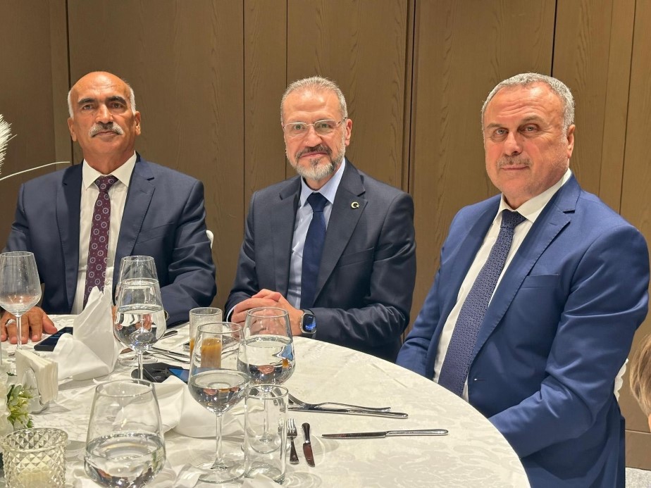 Osmanoğlu ve Öztürk ailelerinin mutlu günü