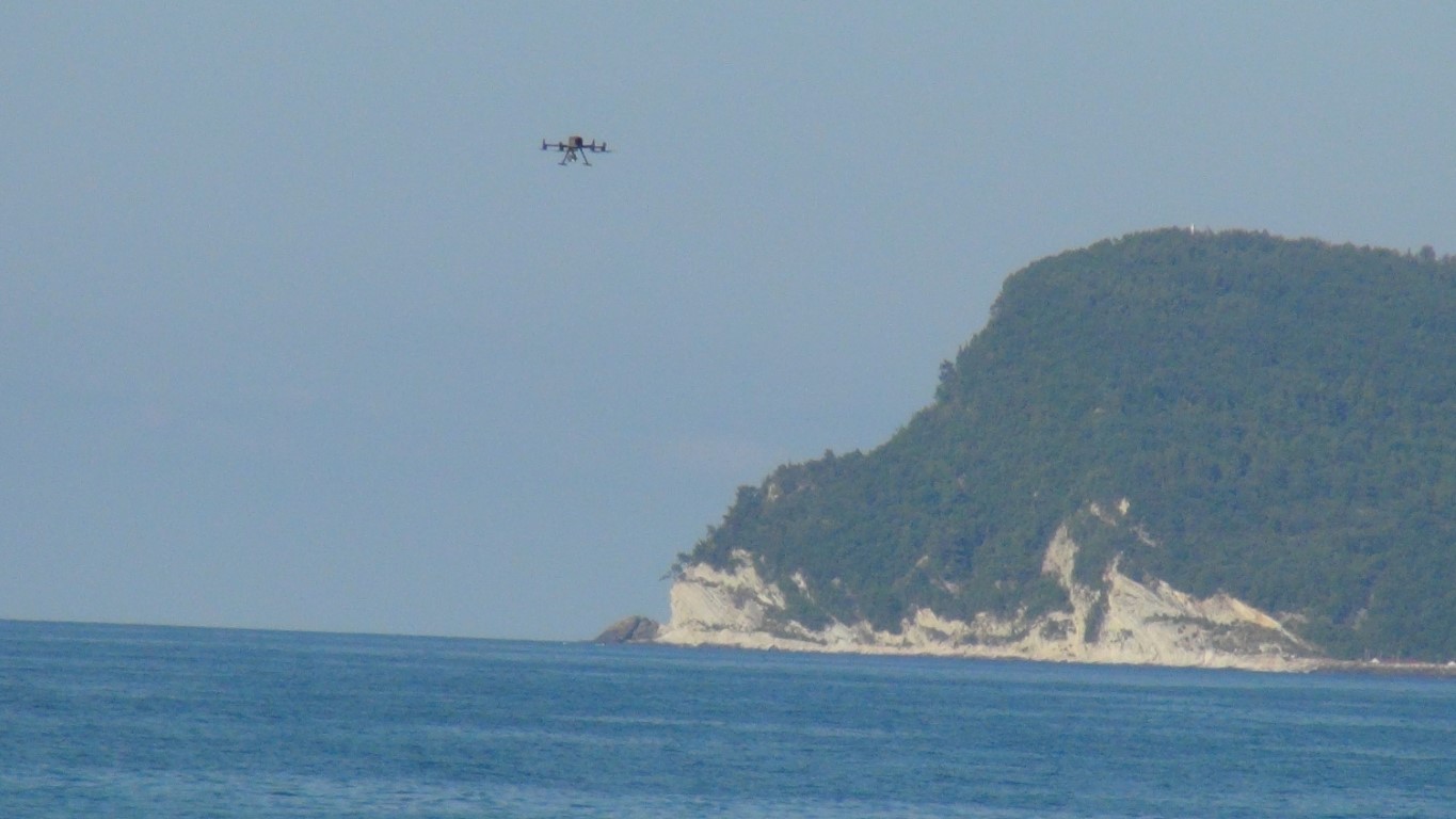 Kastamonu’da batan teknedeki kayıp üç kişiyi arama çalışmaları devam ediliyor