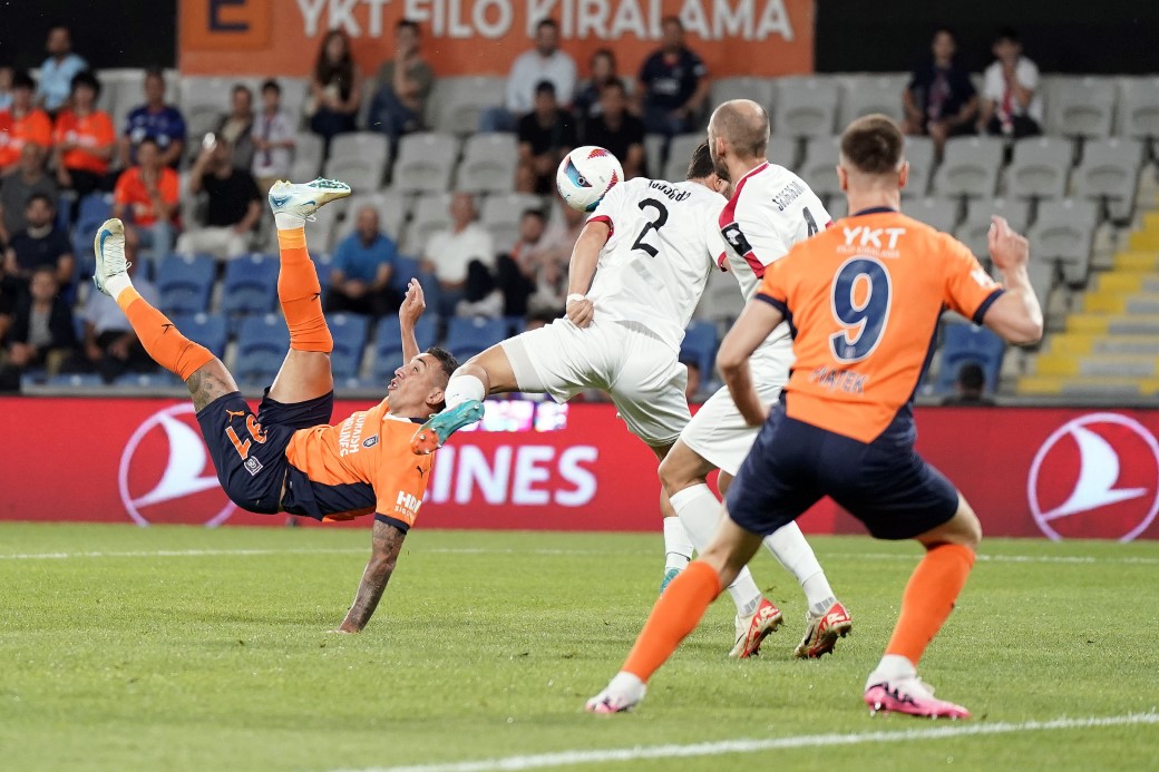 UEFA Konferans Ligi: Başakşehir: 2 - Iberia: 0 (Maç sonucu)