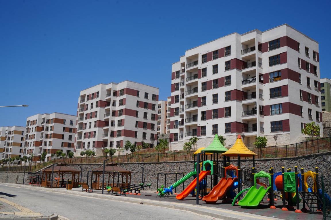 Kilisli depremzedeler TOKİ’nin yaptığı konutlara yerleşmeye başladı
