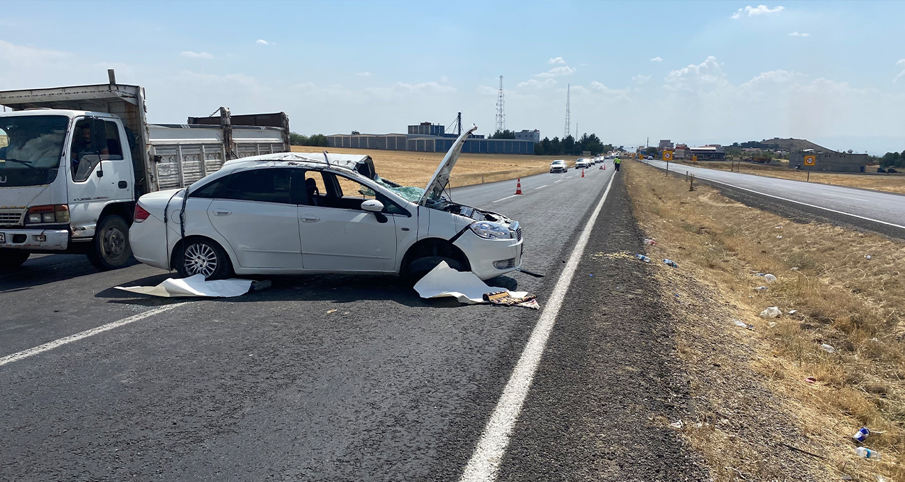 Diyarbakır’da devrilen otomobilde 6 kişi yaralandı