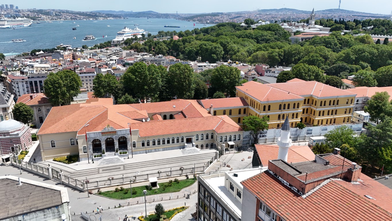 268 yıllık tarihi İstanbul Valilik binası yenileniyor