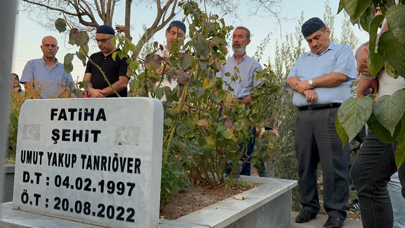 Kazada hayatını kaybeden İHA muhabirleri ölümlerinin 2’nci yıl dönümünde anıldı