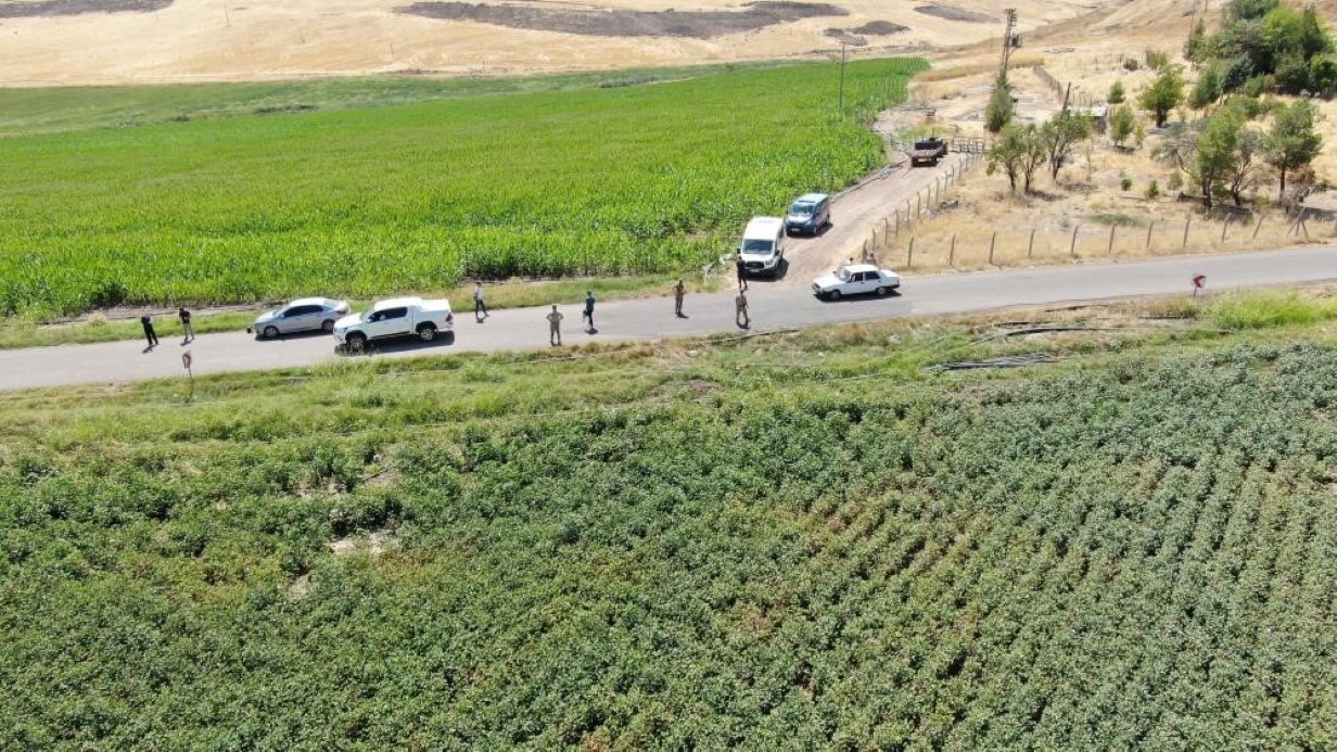 8 yaşındaki Narin’in arama çalışmalarının 6’ncı gününde 300’den fazla araç kontrol edildi