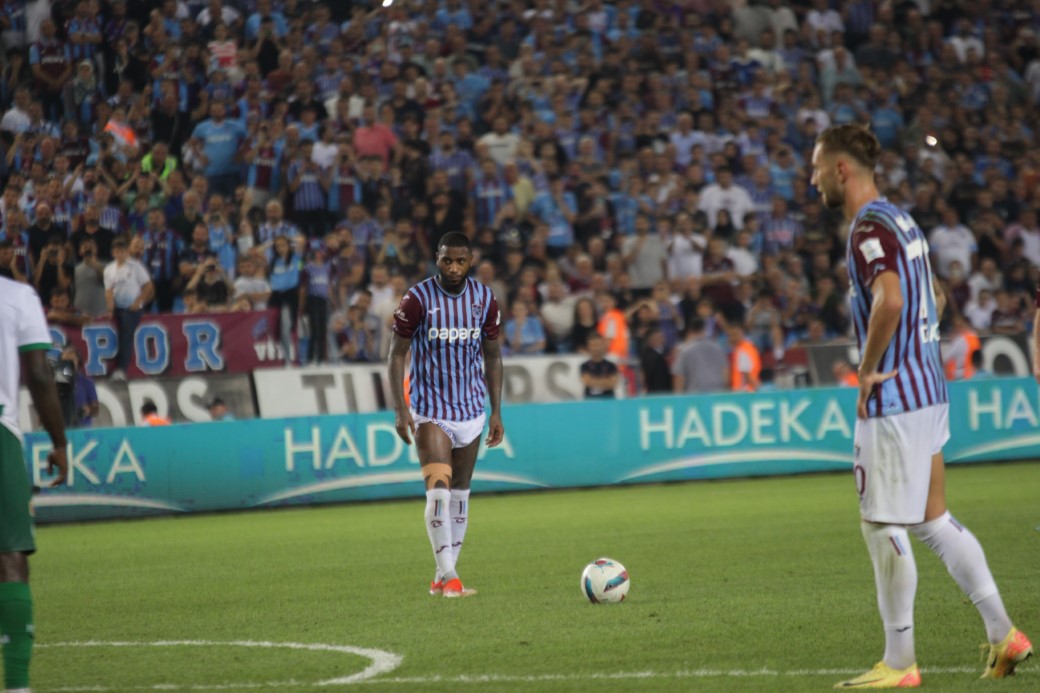 UEFA Konferans Ligi: Trabzonspor: 1 - St. Gallen: 1 (Maç sonucu)