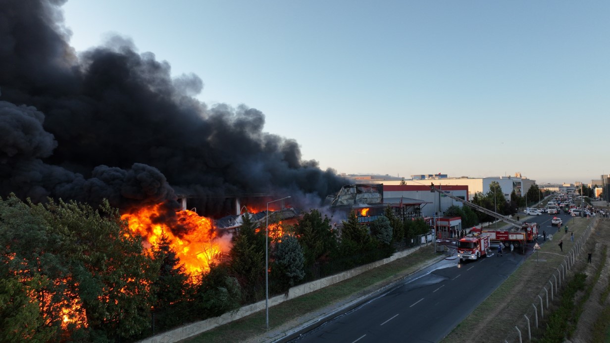 Tekirdağ’da 3 ayda 50 fabrika yandı: Sanayi yangınları ürpertici boyuta ulaştı