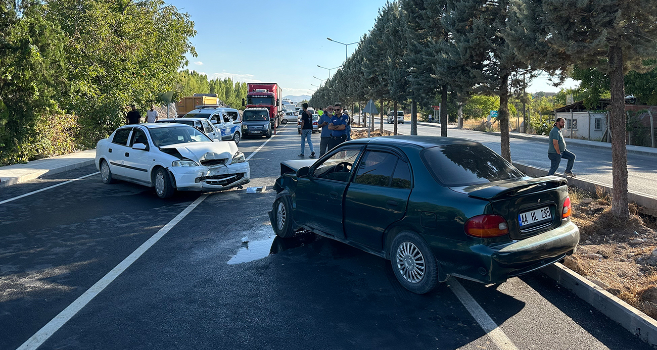 Malatya’da zincirleme trafik kazası: 3 yaralı