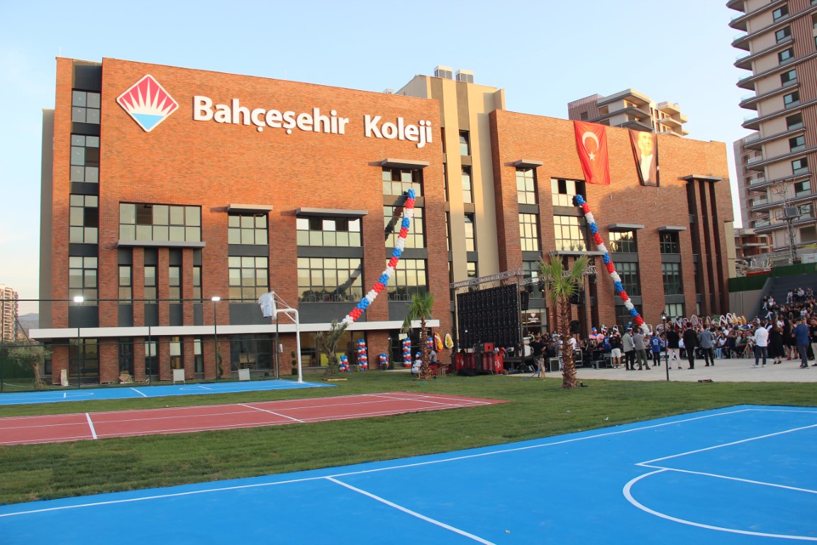 Bahçeşehir Koleji Manisa’daki 5’inci kampüsünü Turgutlu’da açtı