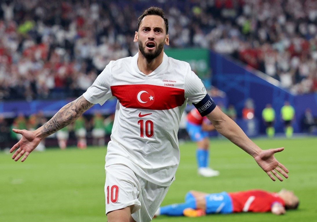 Yılın en iyi futbolcusu adayları! Hakan Çalhanoğlu ve Arda Güler'de listede