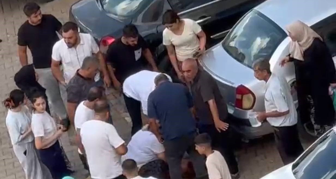 Kavgayı ayırmak isterken öldürülen şahsın son anları kamerada