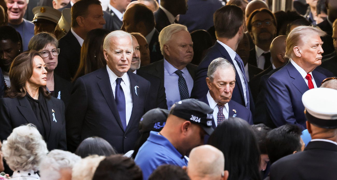 Biden, Harris ve Trump &quot;11 Eylül&quot; anma törenine katıldı