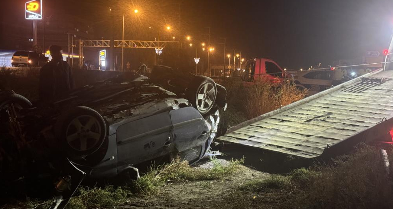 Köpeğe çarpmamak için manevra yapan araç 50 metre uçtu: 2 yaralı