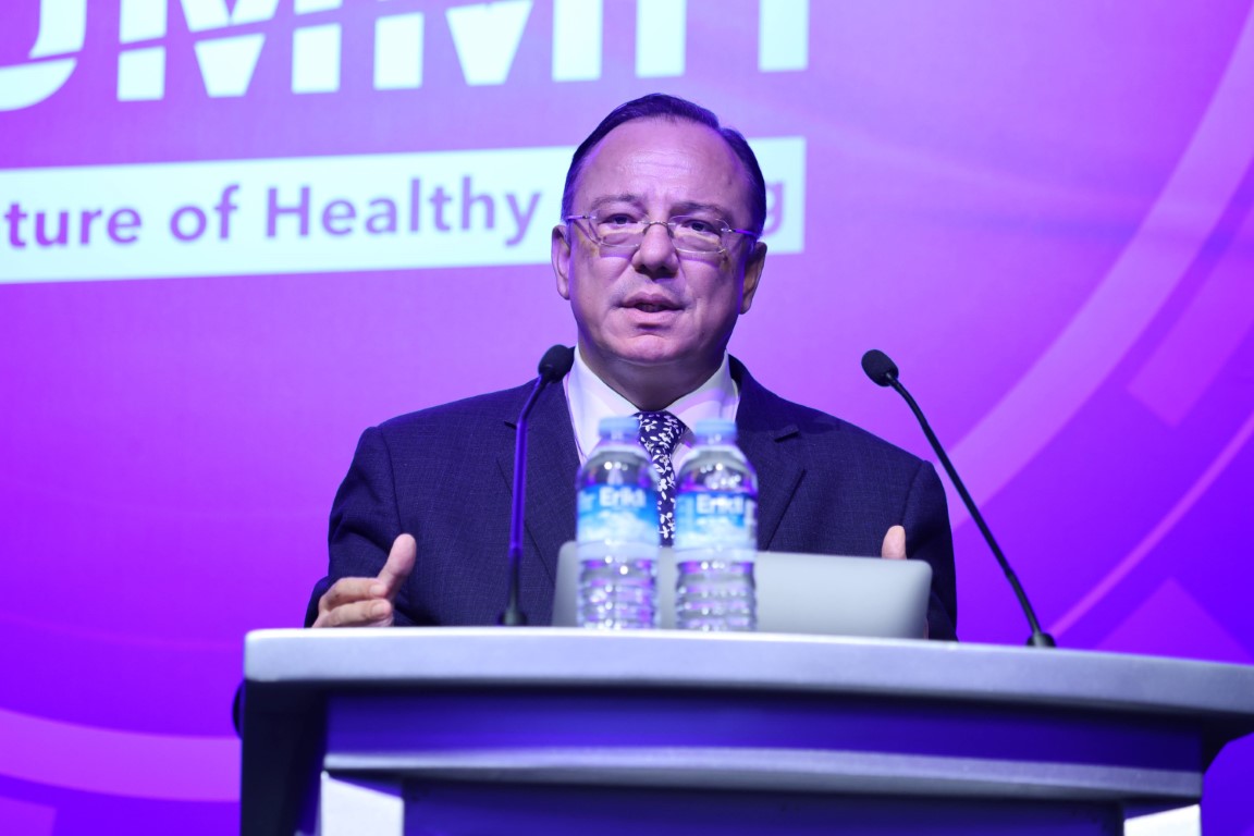 Sağlıklı yaş almanın geleceği Pure Health Science Summit’te ele alındı