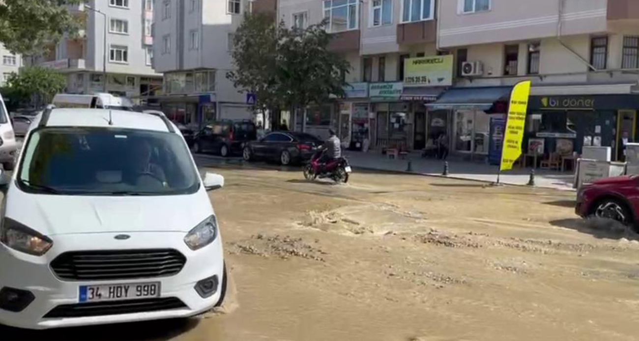 Tekirdağ’da şiddetli yağış, Salı Pazarı’nı sular altında bıraktı