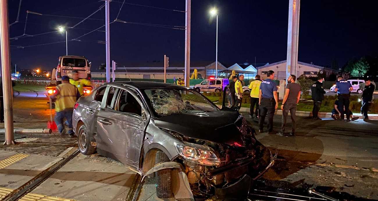 Kayseri’de kazaya karışan otomobilin sürücüsü kaçtı: 5 yaralı