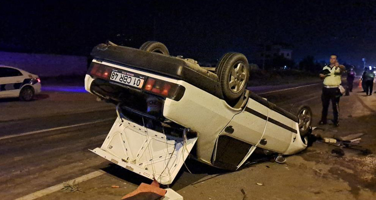 Hatay'ın Dörtyol ilçesinde takla atan Tofaş otomobilin sürücüsü yaralandı.