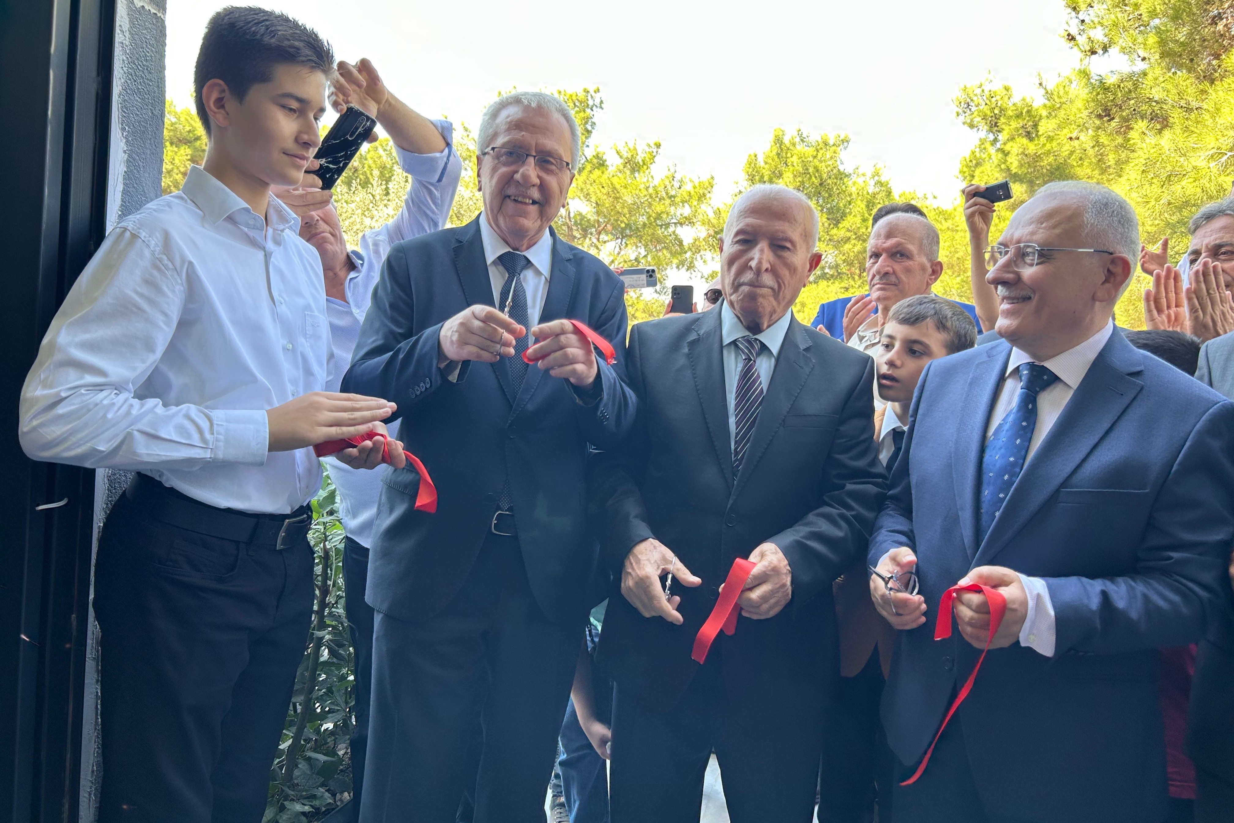 İhlas Vakfı’ndan İzmir’e dört dörtlük yeni yurt